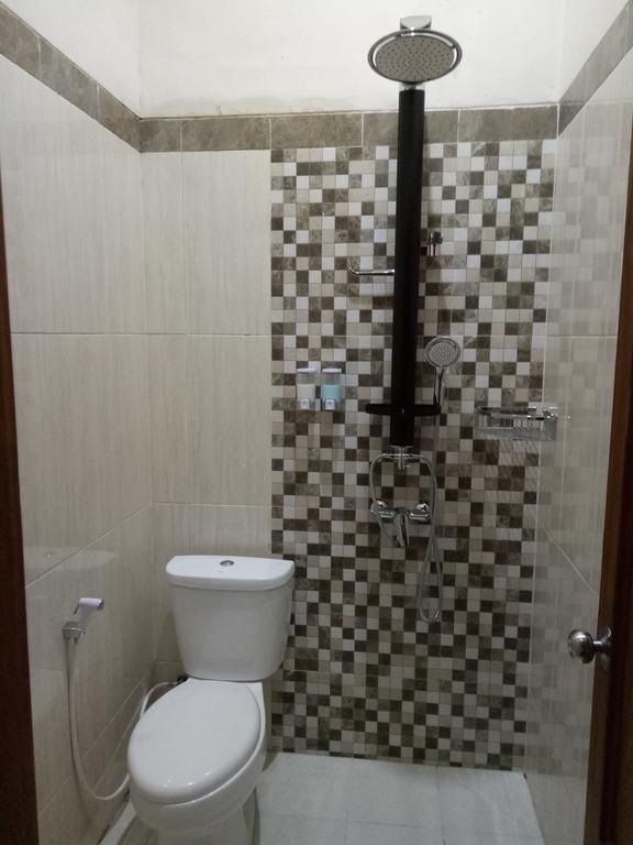 Nariska Suite Homestay Purwokerto Exterior photo