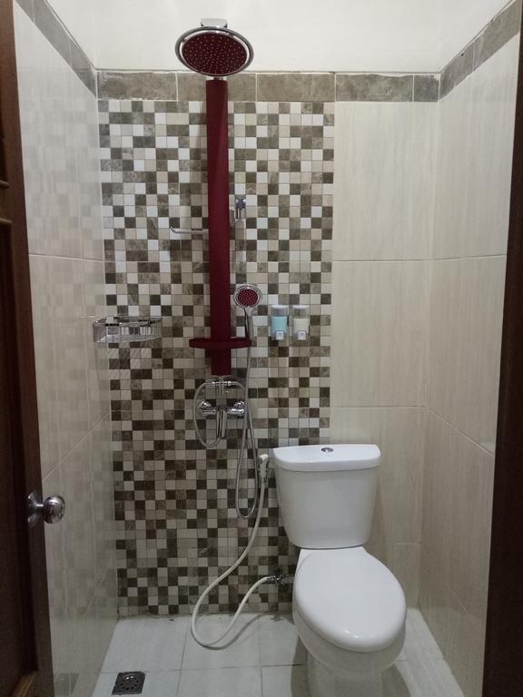 Nariska Suite Homestay Purwokerto Exterior photo